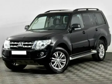 Pajero  IV Рестайлинг 1 132000 км, Черный