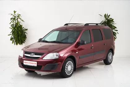 Largus  I 70000 км, Красный
