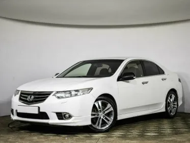 Accord  IX 123440 км, Белый