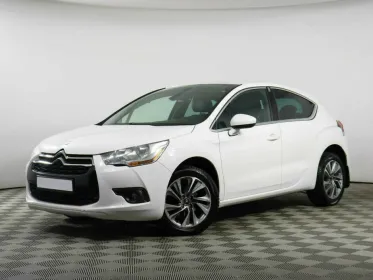 DS4  I 78700 км, Белый