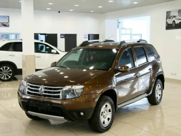 Duster  I 131000 км, Коричневый