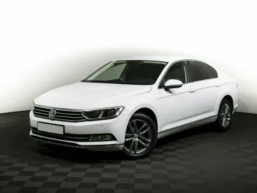 Passat  B8 63000 км, Белый