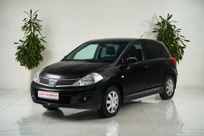 Tiida  I 109000 км, Черный
