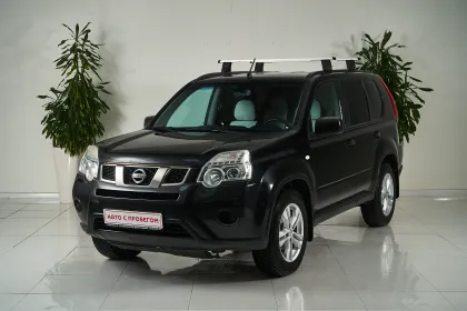 X-Trail  III 87000 км, Черный